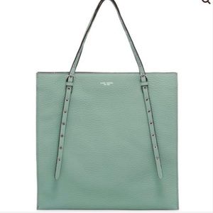 Henri Bendel Beekman tote with scarf